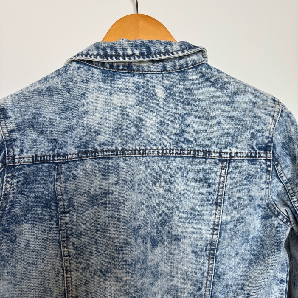 Jean jacket - Picture 9 of 10